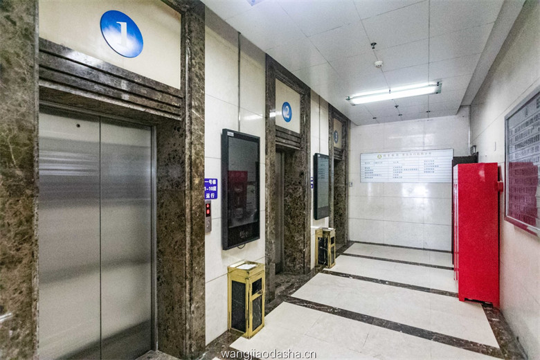 电梯厅